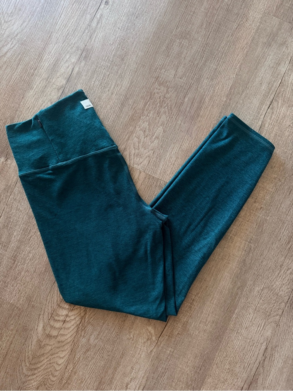 Vuori Heather Teal High-Rise Leggings